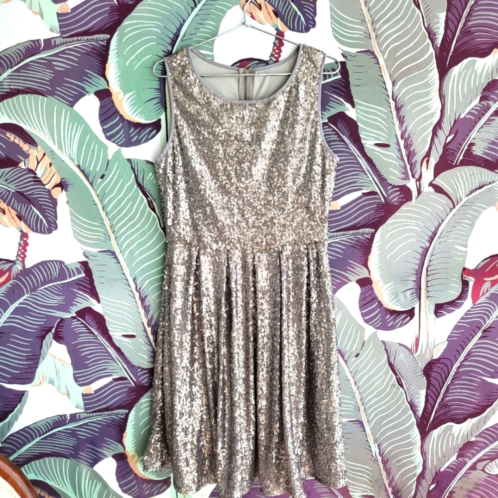 Silver Gray Lined Sequin Party Dress Sz S